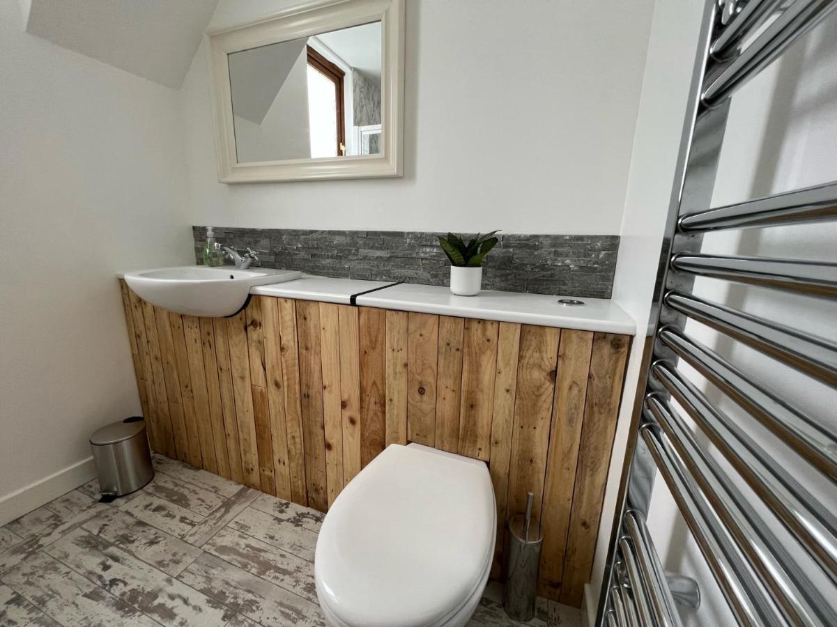 Birchwood Cottage Tore ภายนอก รูปภาพ